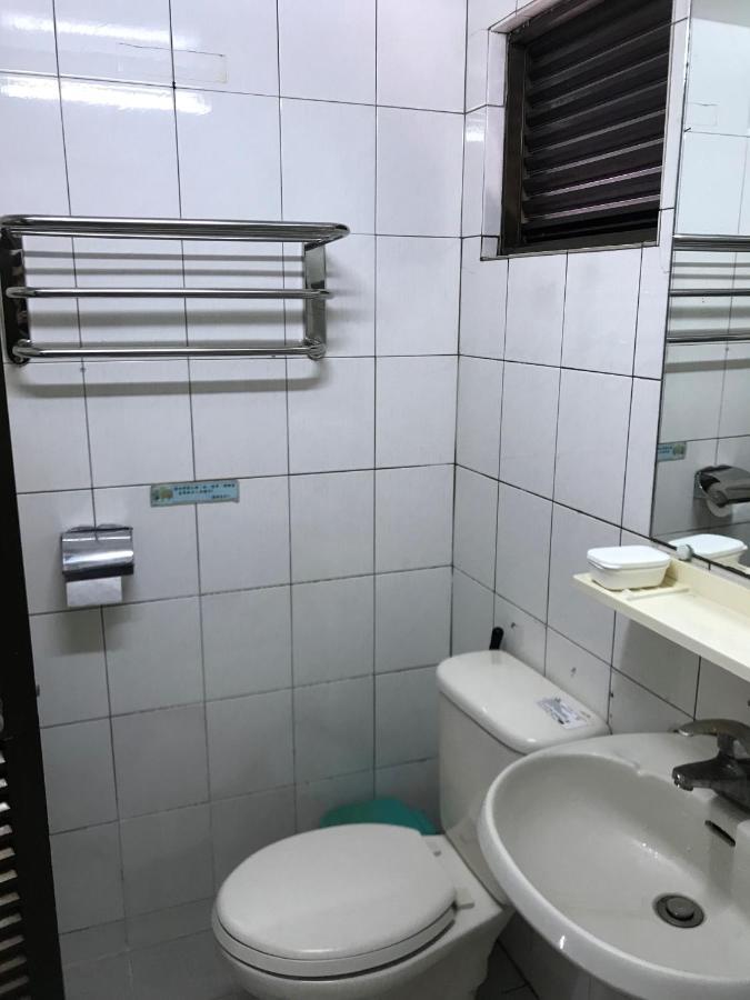 Guang Haw Hotel Tainan Luaran gambar