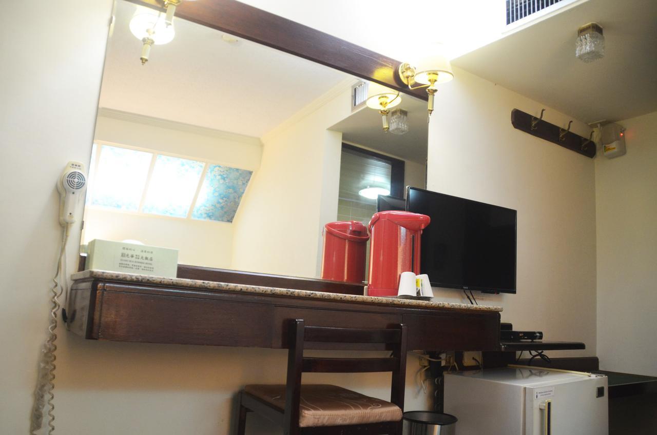 Guang Haw Hotel Tainan Luaran gambar