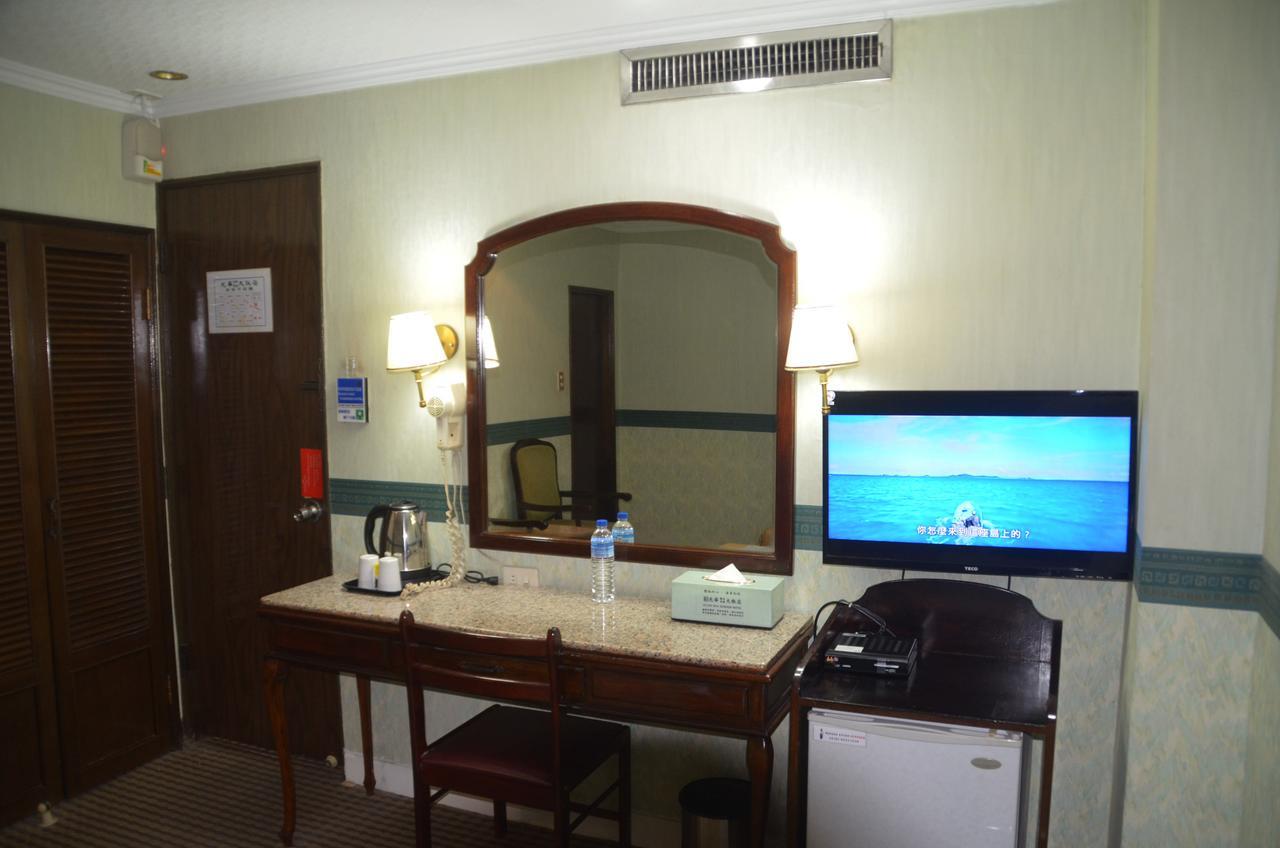 Guang Haw Hotel Tainan Luaran gambar