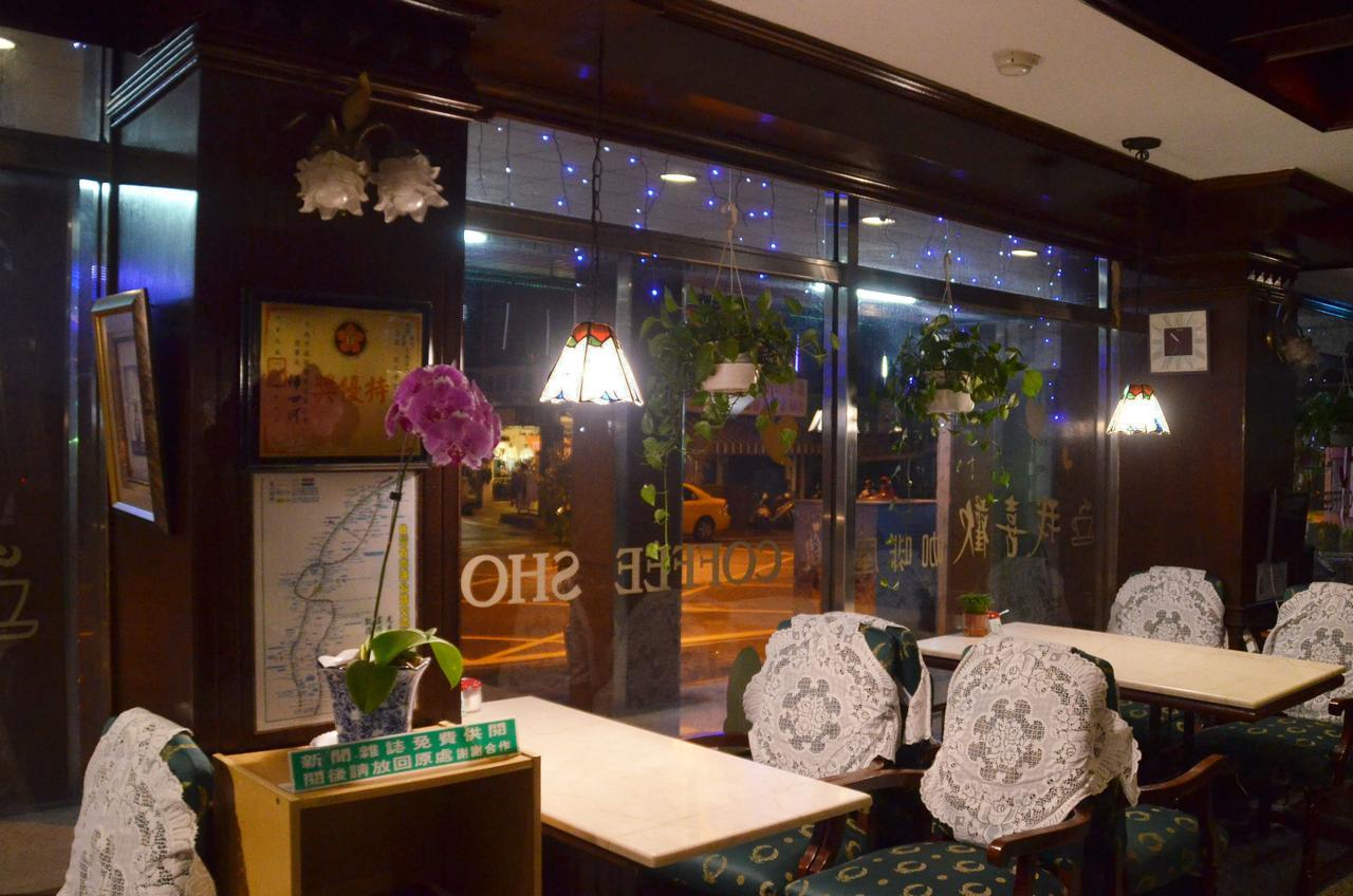 Guang Haw Hotel Tainan Luaran gambar