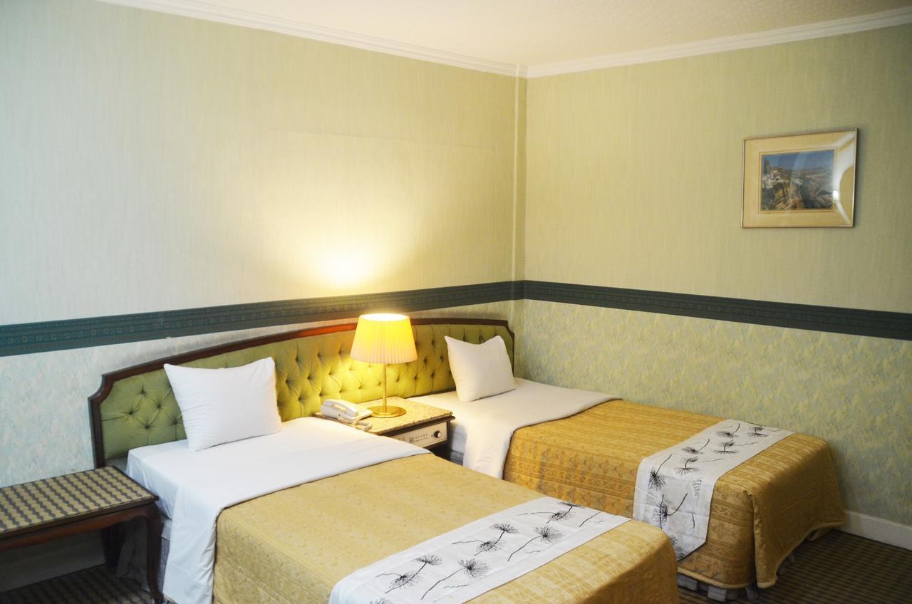 Guang Haw Hotel Tainan Luaran gambar